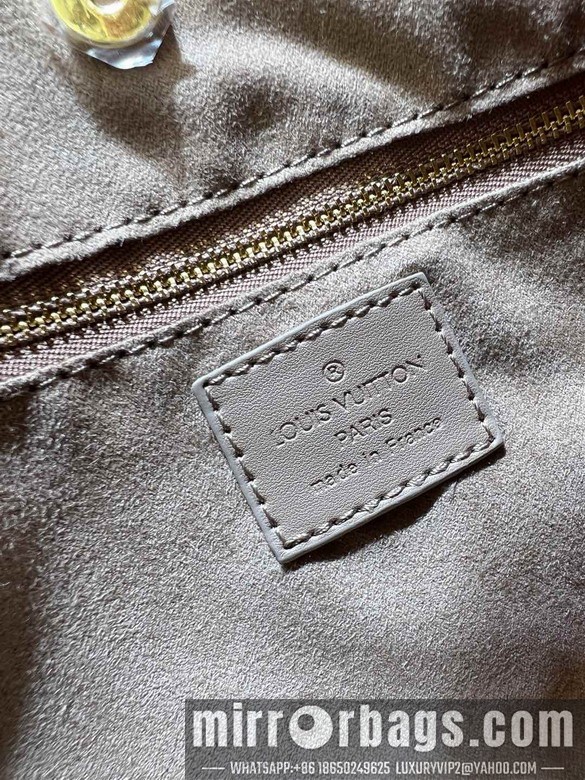 1:1 Replica Louis Vuitton Bags M13014 26x17x10cm ss