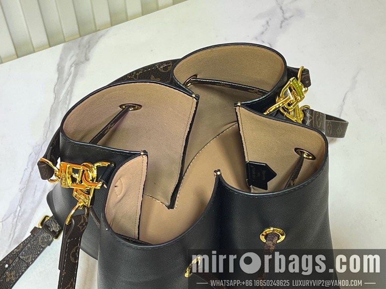 1:1 Replica Louis Vuitton Bags Bloom M13843 16x21x21cm ss