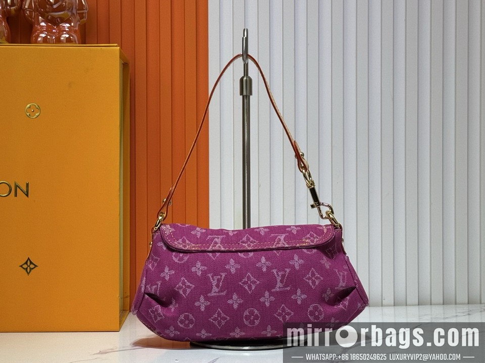 1:1 Replica Louis Vuitton Bags M44470 26x17x7cm ss