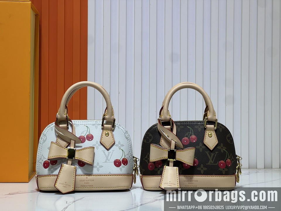 1:1 Replica Louis Vuitton Bags M82717 18x12x8cm ss3