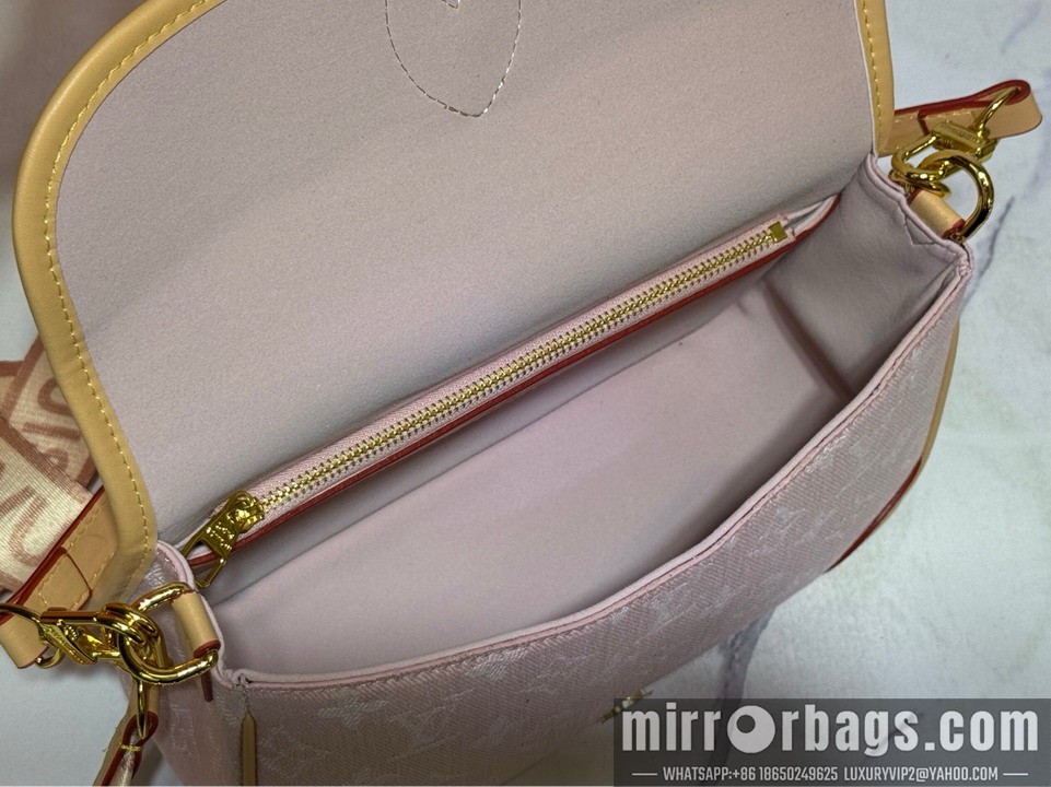 1:1 Replica Louis Vuitton Bags Diane M45985 25x9x15cm ss2