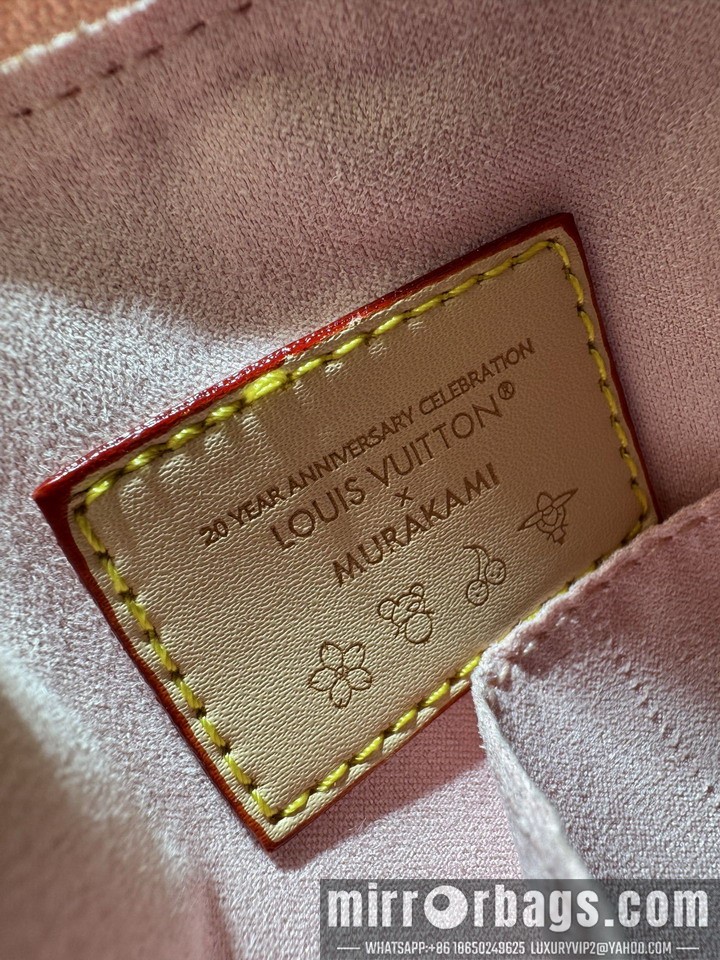 1:1 Replica Louis Vuitton Bags Side trunk M46358 21x14x6cm ss1.