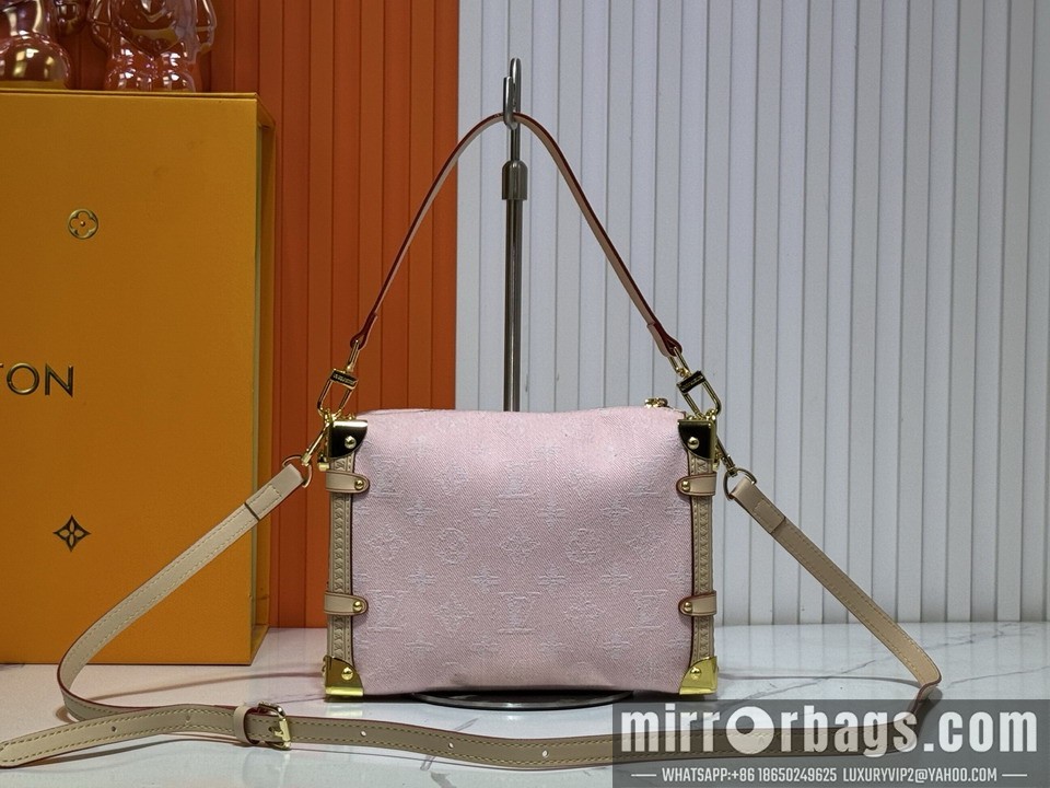 1:1 Replica Louis Vuitton Bags Side trunk M46358 21x14x6cm ss1.