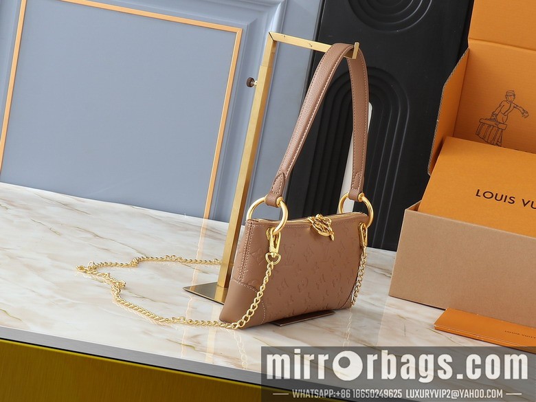 1:1 Replica Louis Vuitton Bags Sevres M12174 25x13x5cm ss5