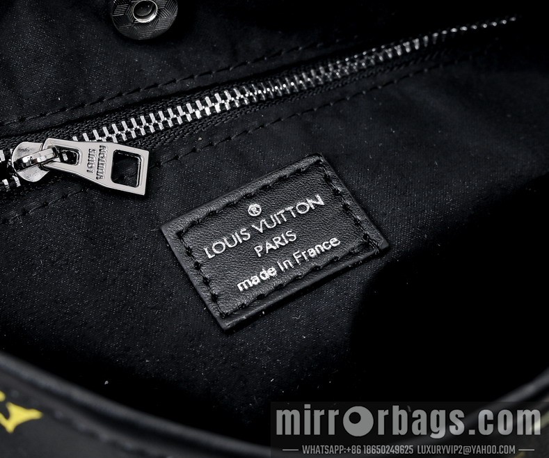 1:1 Replica Louis Vuitton Bags M13014 26x17x10cm ss1