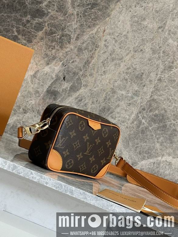 1:1 Replica Louis Vuitton Bags M14058 13X6.5X20cm WP