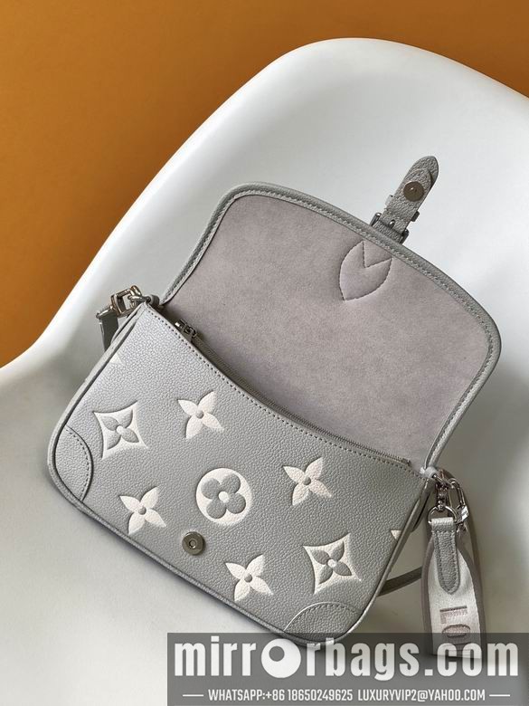 1:1 Replica Louis Vuitton Bags M14214 23X16X8.5cm WP