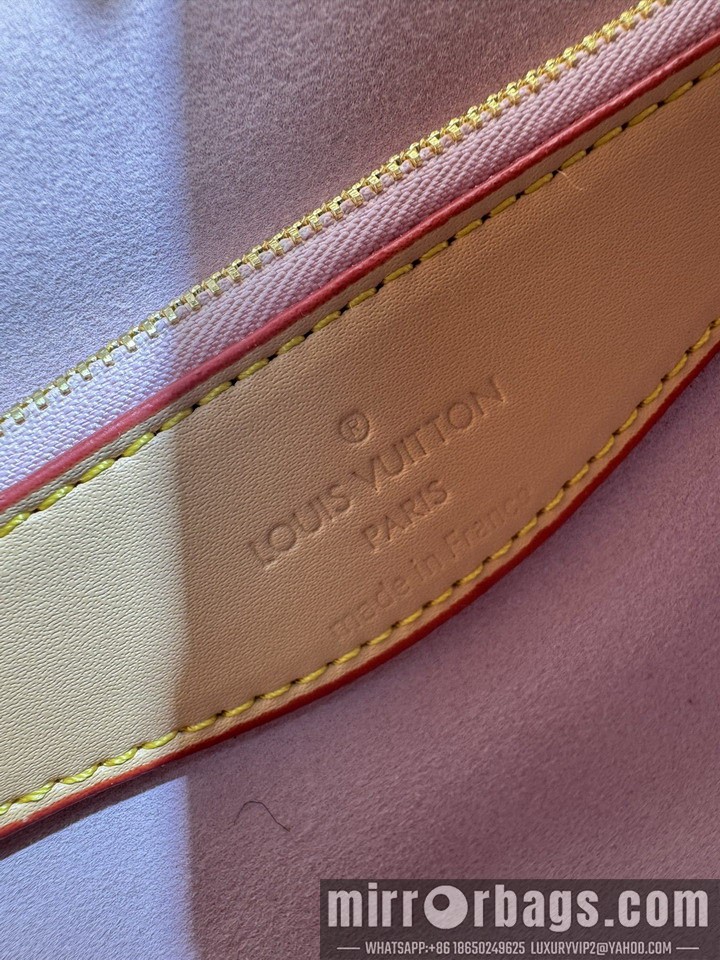 1:1 Replica Louis Vuitton Bags Diane M45985 25x9x15cm ss2