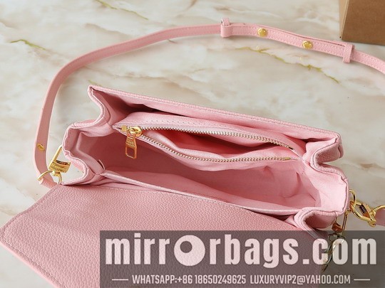 1:1 Replica Louis Vuitton Bags Métis M46279 21.5x13.5x6cm ss7