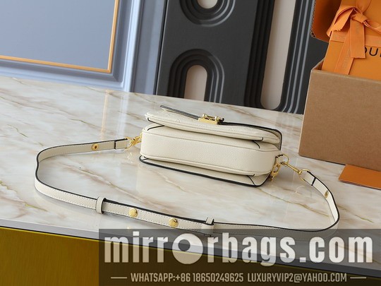 1:1 Replica Louis Vuitton Bags Métis M46279 21.5x13.5x6cm ss10