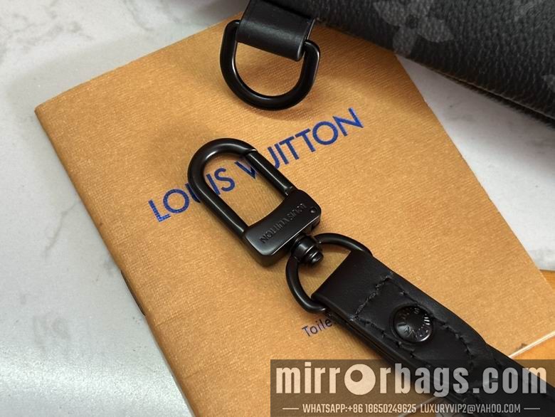 1:1 Replica Louis Vuitton Bags M81569 30X21.5X1cm WP
