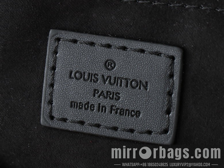 1:1 Replica Louis Vuitton Bags Sevres M12174 25x13x5cm ss2