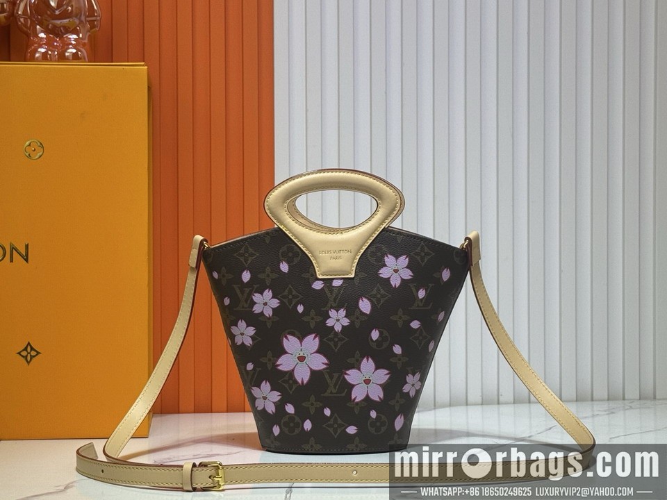 1:1 Replica Louis Vuitton Bags Rivage M14680 12x18x7cm ss