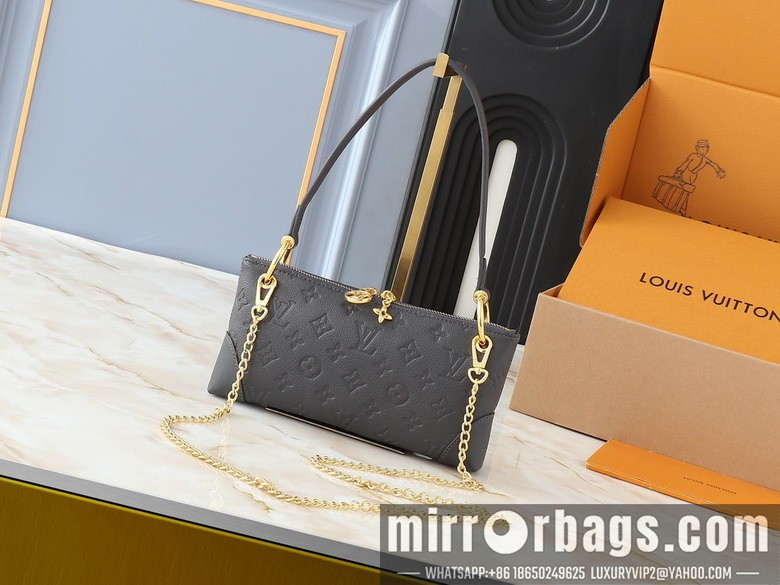 1:1 Replica Louis Vuitton Bags Sevres M12174 25x13x5cm ss