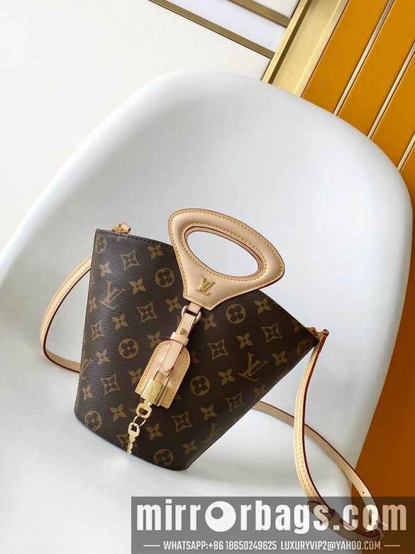 1:1 Replica Louis Vuitton Bags M14680 12X18X7cm WP