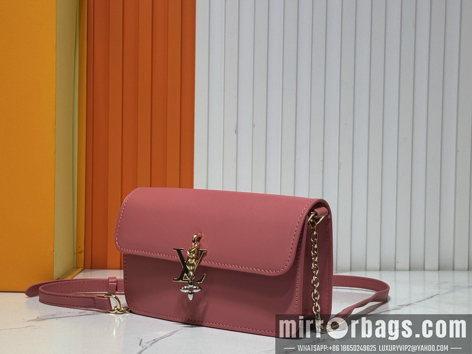 1:1 Replica Louis Vuitton Bags Chain M14564 11.5x4x20cm ss2