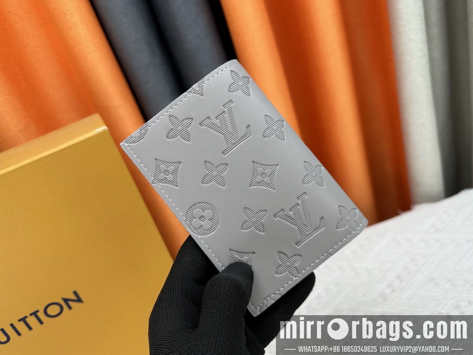 1:1 Replica Louis Vuitton Bags M64502 10x14x2.5cm ss3