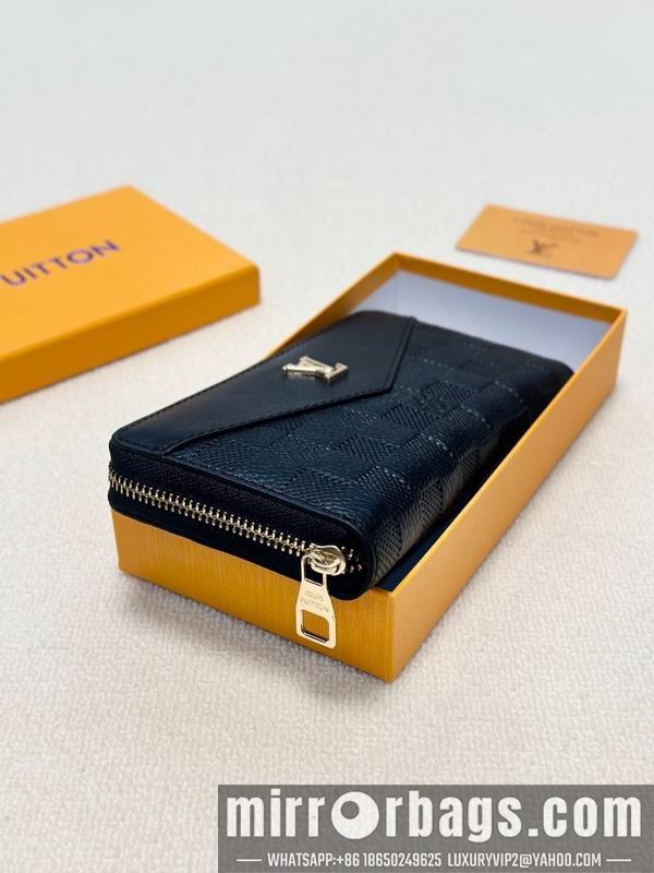 1:1 Replica Louis Vuitton Bags LV 20x10cm ZC2