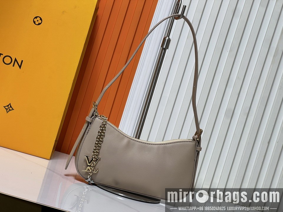 1:1 Replica Louis Vuitton Bags Liv chette 25784 23x10x4cm ss2