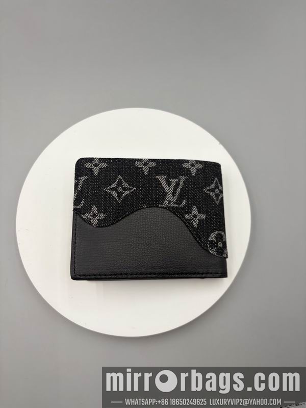 1:1 Replica Louis Vuitton Bags M81020 11x8.5x2cm ZC 2色