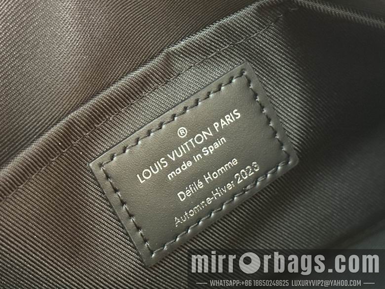 1:1 Replica Louis Vuitton Bags m23092 33X17X17cm WP