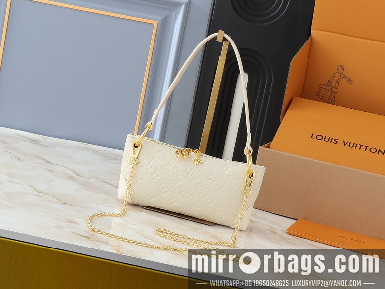 1:1 Replica Louis Vuitton Bags Sevres M12174 25x13x5cm ss4
