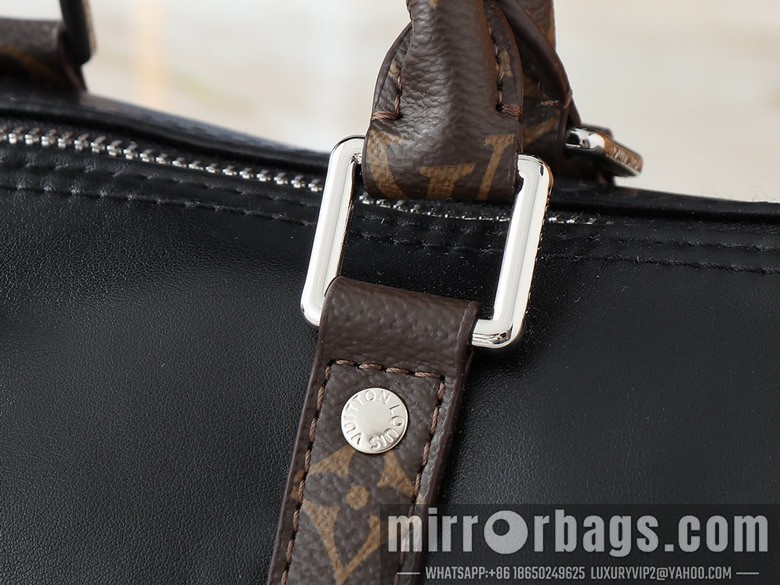1:1 Replica Louis Vuitton Bags Keepall M13988 25x15x11cm ss1