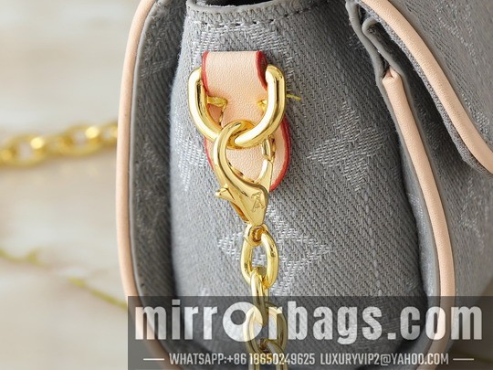 1:1 Replica Louis Vuitton Bags Camille M13566 20.5x11x6cm ss1