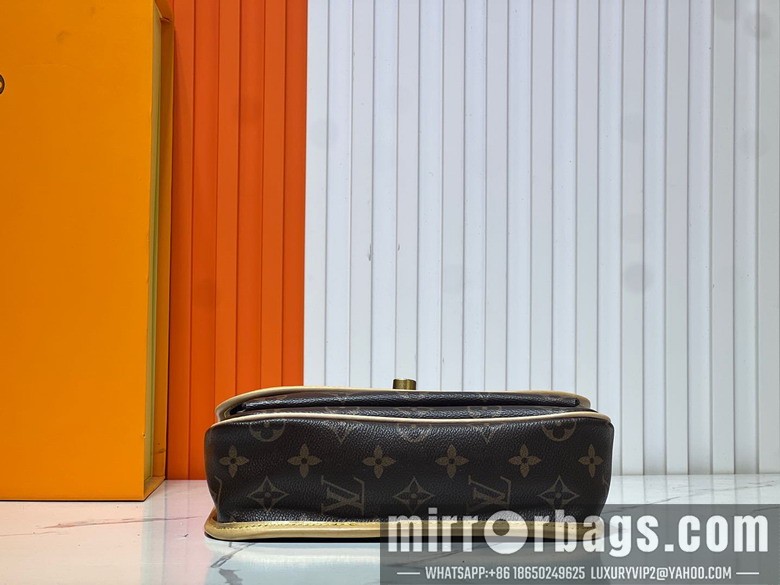 1:1 Replica Louis Vuitton Bags M57072 23x17x11cm ss