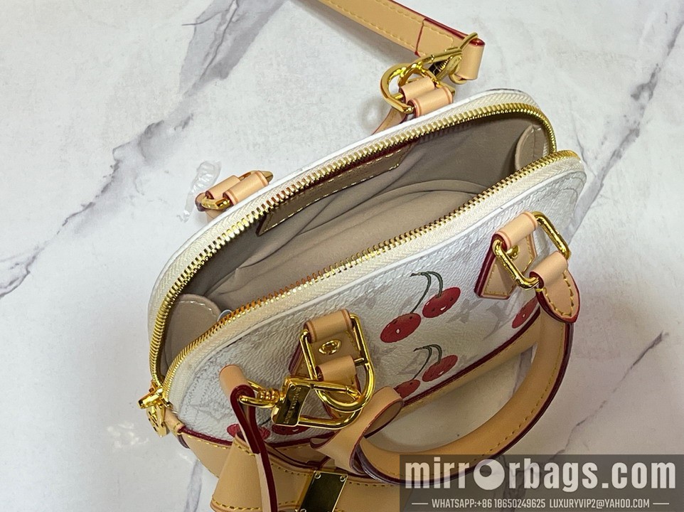 1:1 Replica Louis Vuitton Bags M14234 18x12x8cm ss