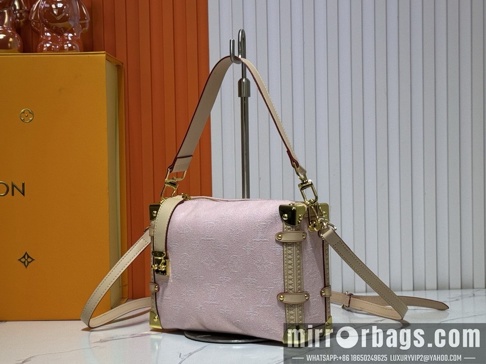 1:1 Replica Louis Vuitton Bags Side trunk M46358 21x14x6cm ss1.