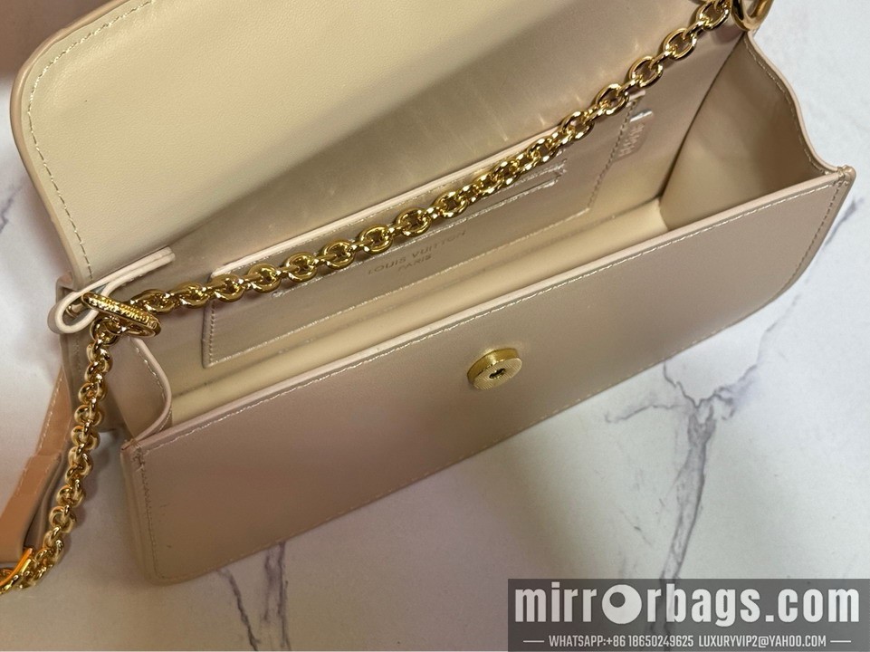 1:1 Replica Louis Vuitton Bags Chain M14564 11.5x4x20cm ss3