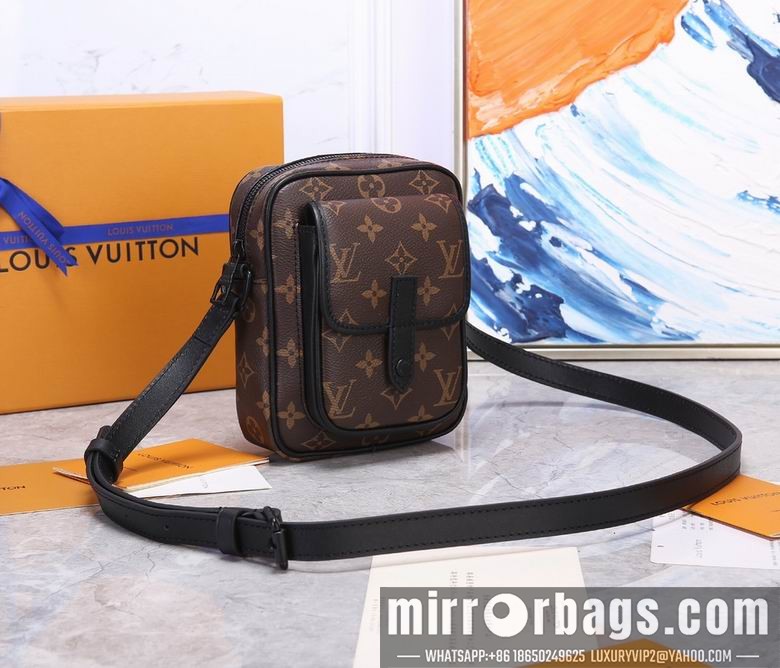 1:1 Replica Louis Vuitton Bags M69404 15X17X8cm WP