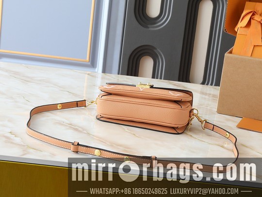 1:1 Replica Louis Vuitton Bags Métis M46279 21.5x13.5x6cm ss5