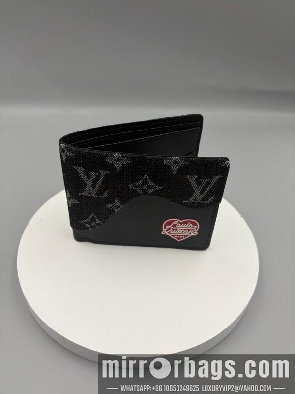 1:1 Replica Louis Vuitton Bags M81020 11x8.5x2cm ZC 2色