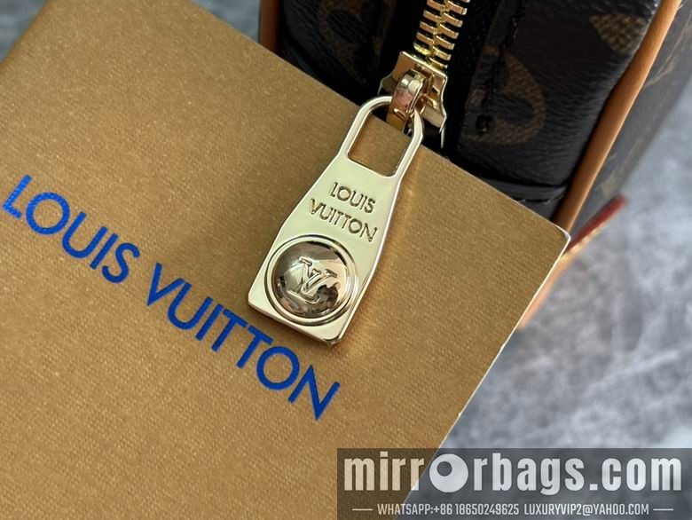 1:1 Replica Louis Vuitton Bags M14058 13X6.5X20cm WP