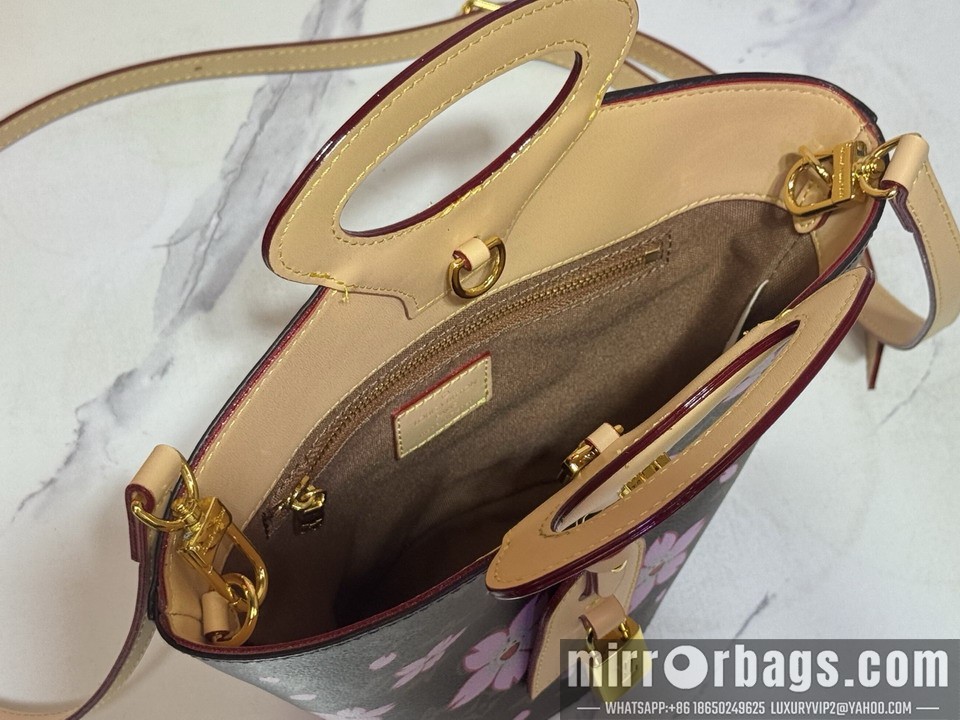 1:1 Replica Louis Vuitton Bags Rivage M14680 12x18x7cm ss