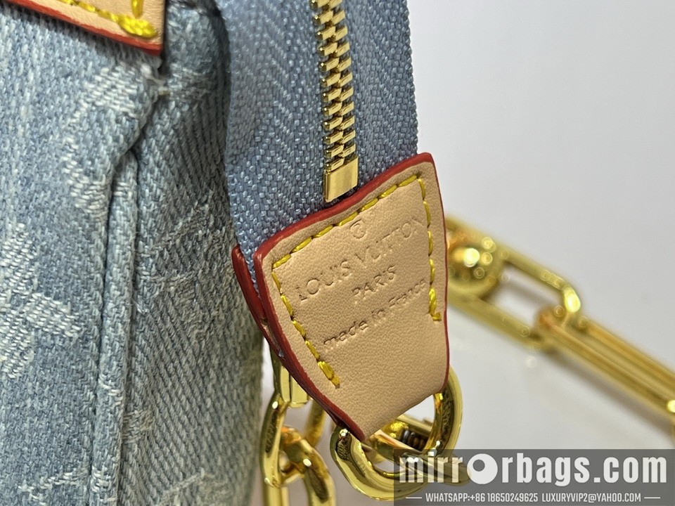 1:1 Replica Louis Vuitton Bags Pochette Acc M13404 22x13x4cm ss4