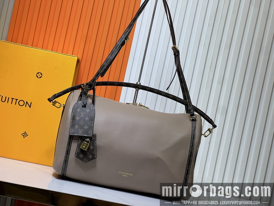 1:1 Replica Louis Vuitton Bags M13668 40x20x25cm ss