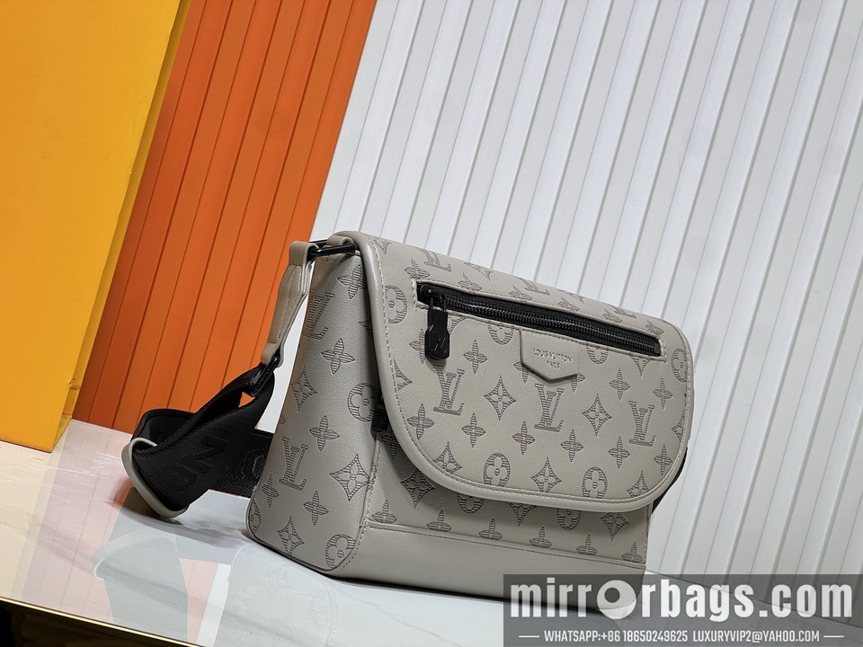 1:1 Replica Louis Vuitton Bags Pulse M14116 26.6x17x11cm ss