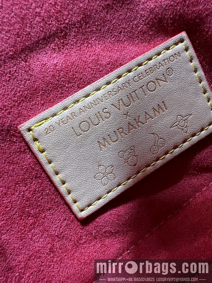 1:1 Replica Louis Vuitton Bags M82717 18x12x8cm ss3