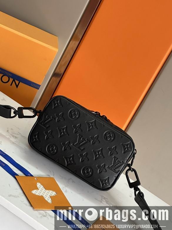 1:1 Replica Louis Vuitton Bags M82544 11X18.5X6.5cm WP