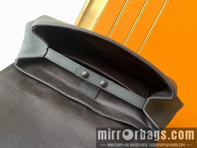 1:1 Replica Louis Vuitton Bags M21367 30X40X13cm WP