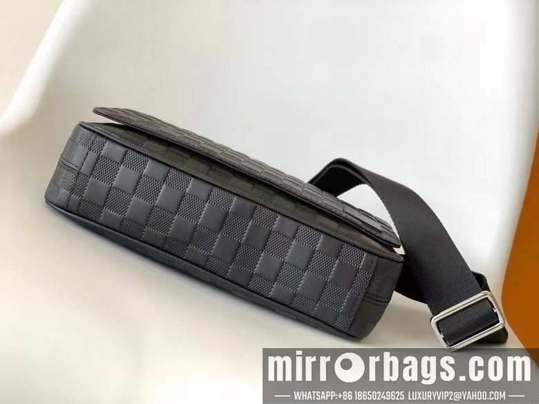 1:1 Replica Louis Vuitton Bags M46255 26X20X7cm WP 2colour