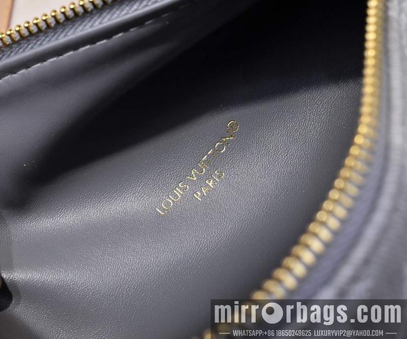 1:1 Replica Louis Vuitton Bags Side trunk M46358 21x14x6cm ss5