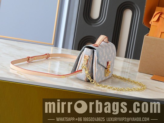 1:1 Replica Louis Vuitton Bags Métis M46279 21.5x13.5x6cm ss9