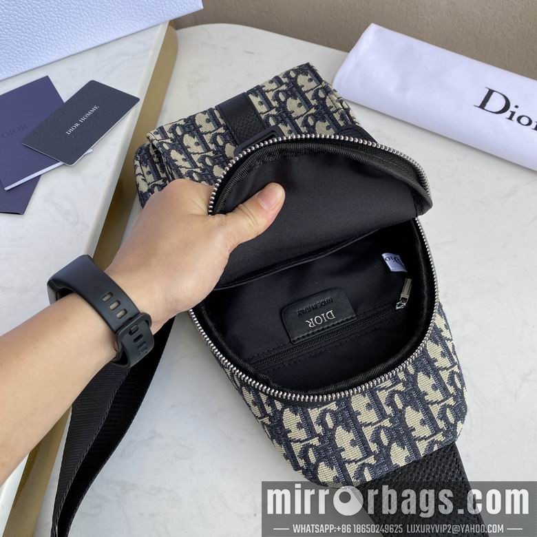 1:1 Replica Louis Vuitton Bags 1042 30X18X5.5cm WP