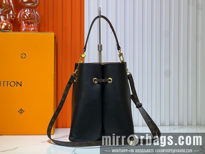 1:1 Replica Louis Vuitton Bags Bloom M13843 16x21x21cm ss