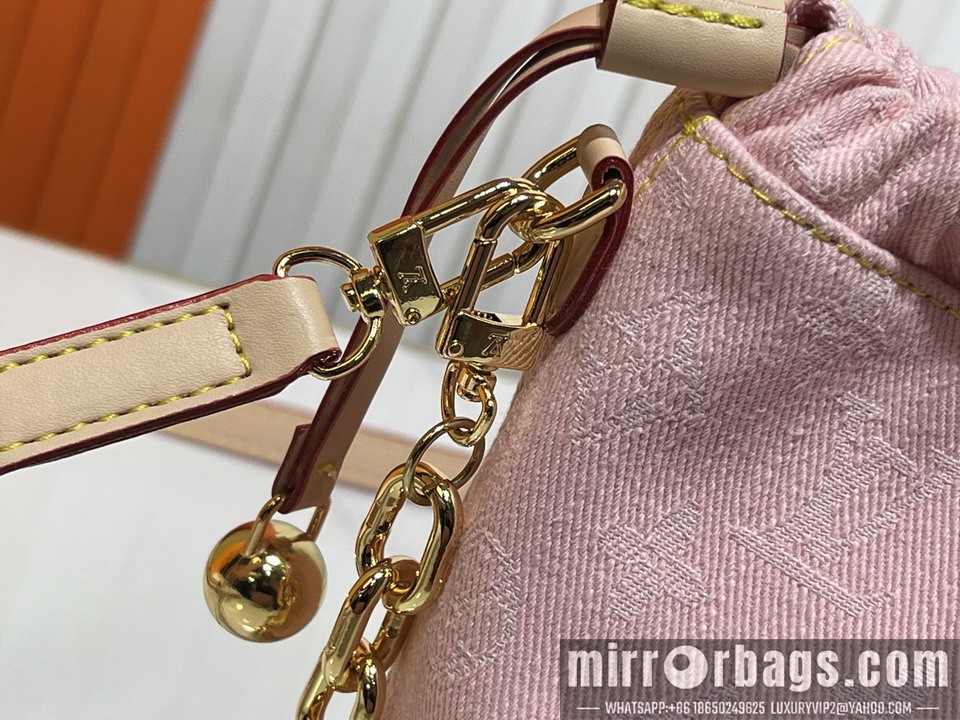 1:1 Replica Louis Vuitton Bags M83043 18x20cm ss1