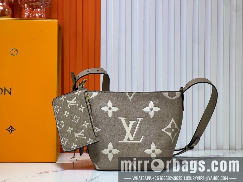 1:1 Replica Louis Vuitton Bags ALL In M12925 16x12x18cm ss